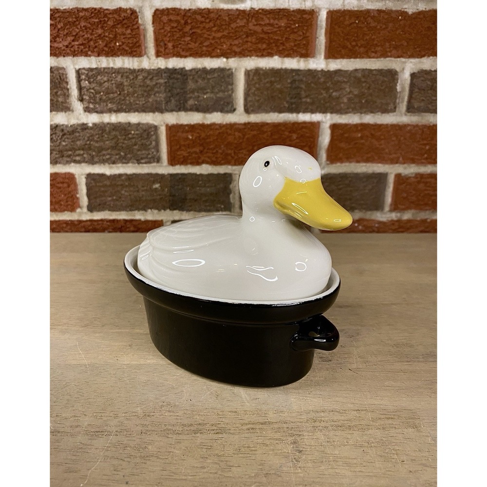 Hall Carbone Small Oval Duck Covered Casserole Baking Roasting Serving Dish 6"